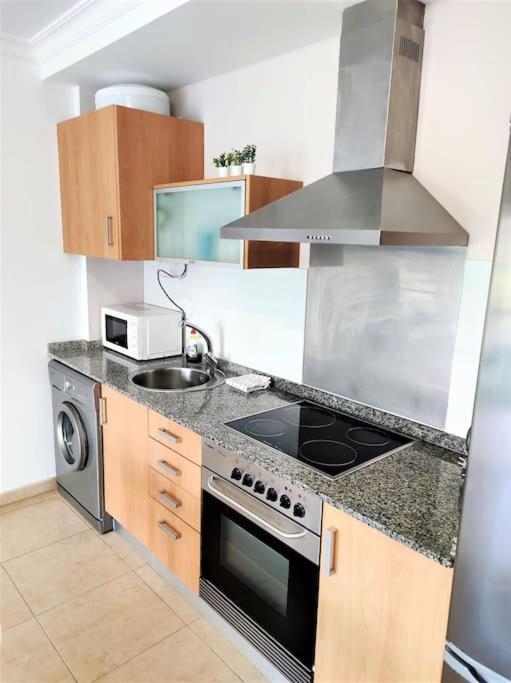 Apartment In Playa San Juan, Casa Greg Luaran gambar